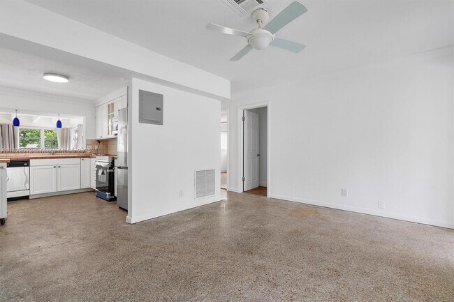Foto del edificio - 5272 N Andrews Ave