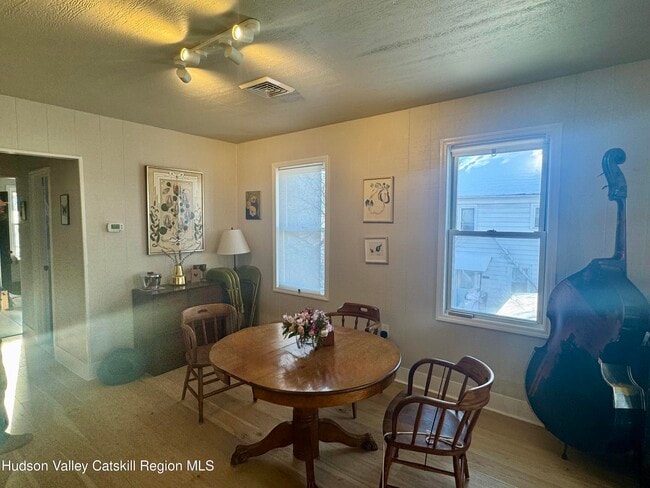 Building Photo - 173 Smith Ave