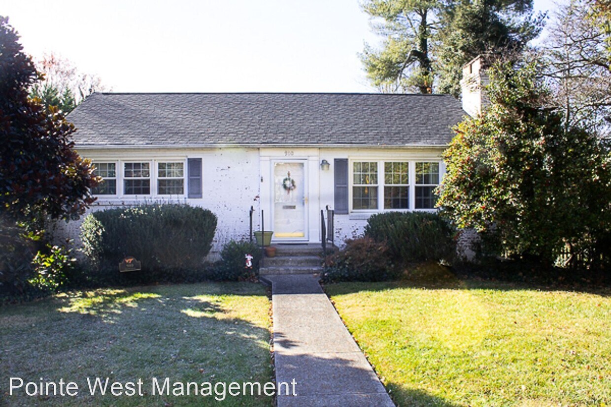 Primary Photo - 2 br, 1 bath House - 910 Draper Road