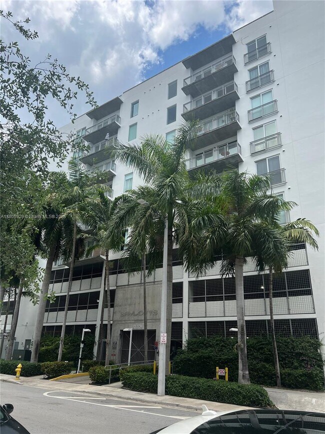 Foto del edificio - 455 NE 25th St