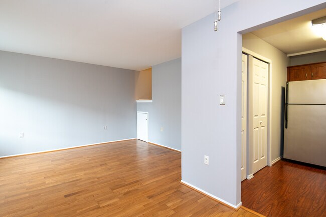 Building Photo - 8625 Village Way