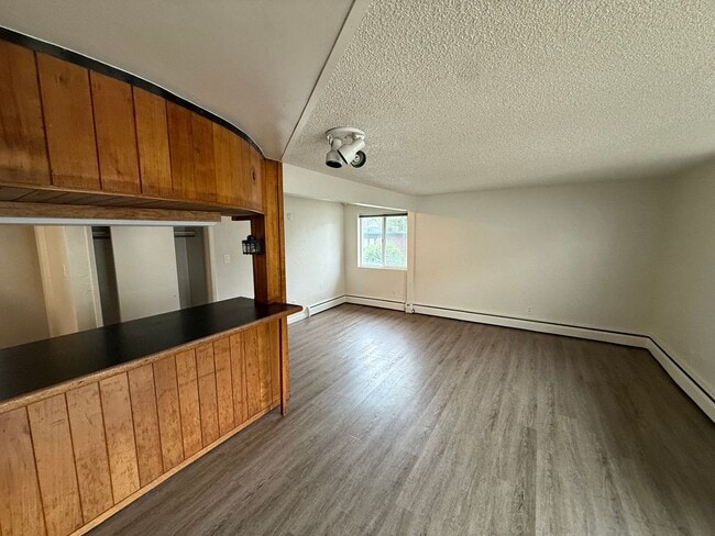 Building Photo - 535 N Street-7