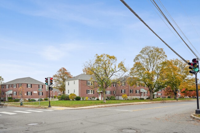 River St & Warren Ave - Arlington Gardens Apartments
