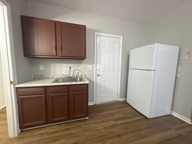 Foto del edificio - 886 Dixwell Ave