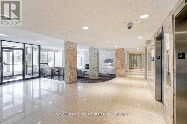 Building Photo - 802 - 44 LONGBOURNE DRIVE