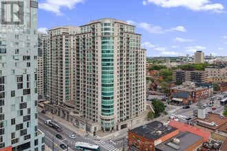 Building Photo - 200 Rideau St