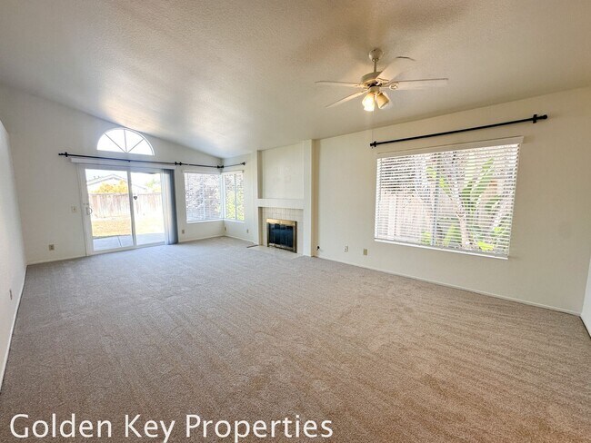 Foto del edificio - Single level 3BR/2BA home in Rancho Del Oro!