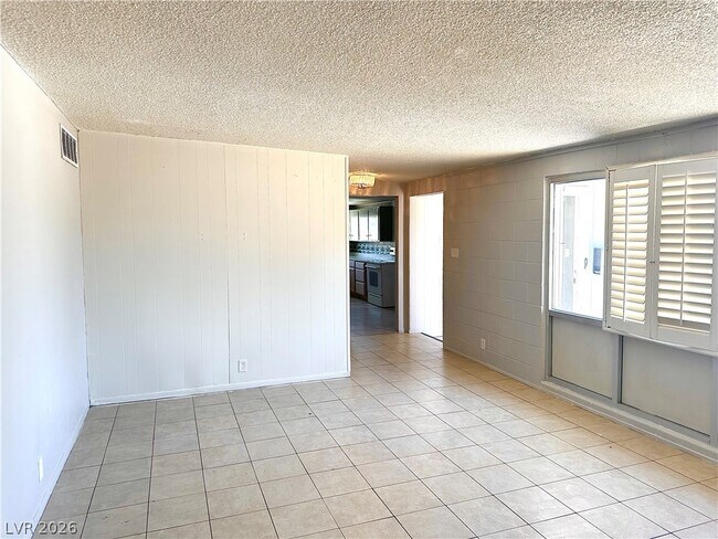 Building Photo - 4521 Pacyna St