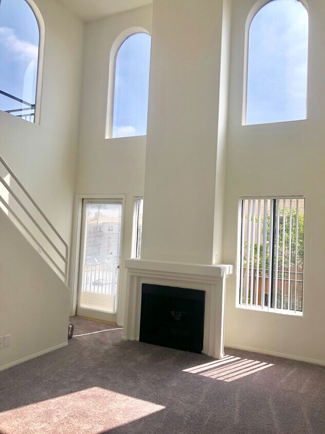 342 S Cochran Ave Unit 406, Los Angeles, CA 90036 Apartments 342 S