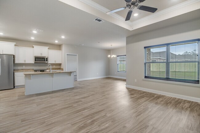 Foto del edificio - 5468 Overland Dr