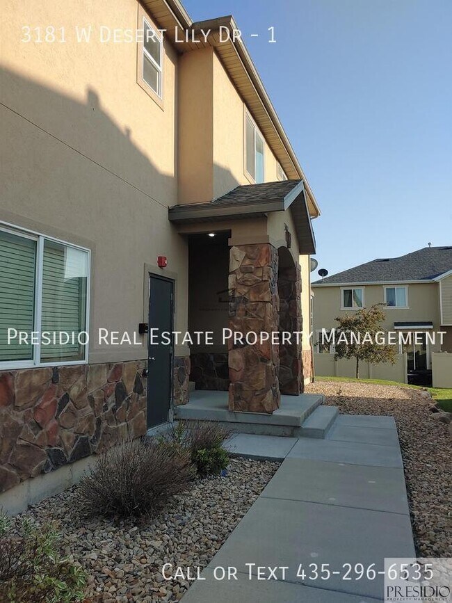 Foto del edificio - 3181 W Desert Lily Dr