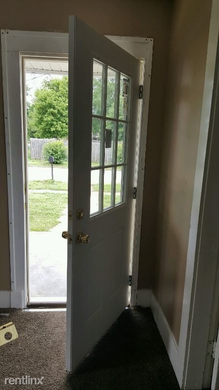Building Photo - 3 br, 1 bath House - 133 belmont drdr