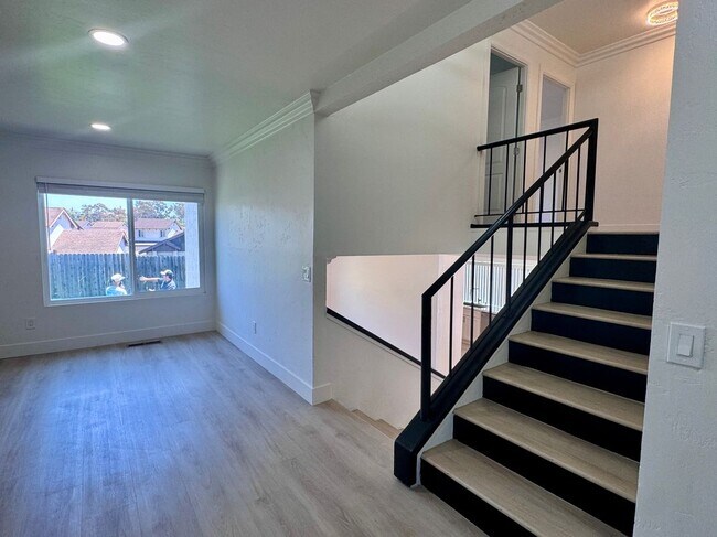 Building Photo - 2863 Carmar Way