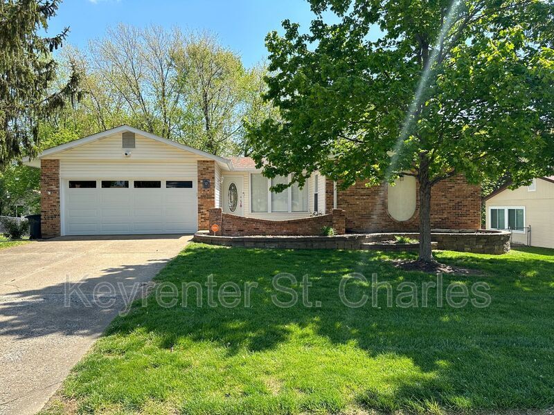 12 Ardwick Dr, St. Peters, MO 63376 House Rental in St. Peters, MO