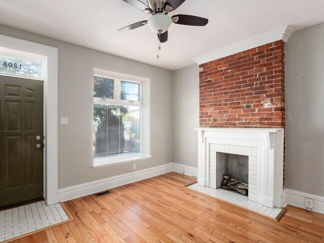 Foto del edificio - 1208 Indianola Ave