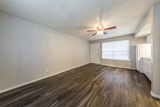 Building Photo - 3101 Tom Green St