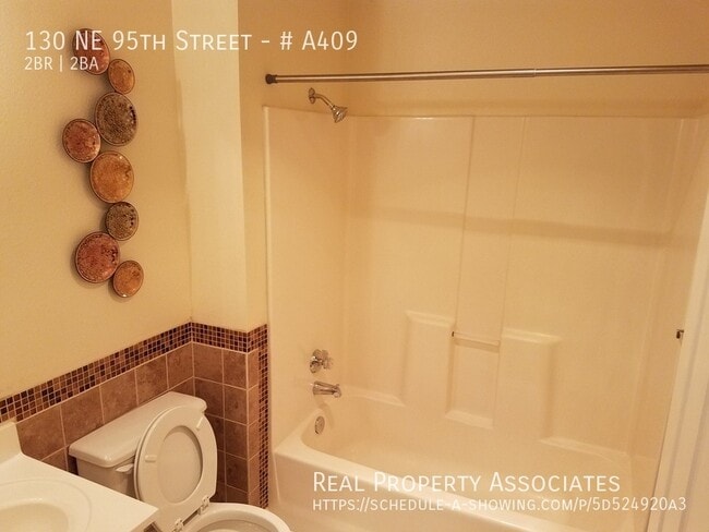 Building Photo - Beautiful 2 bed/2 bath Condo| Harrison Cou...