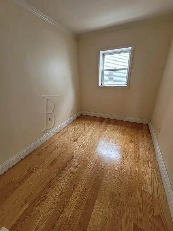 Foto del edificio - 3 bedroom in Long Island City NY 11102