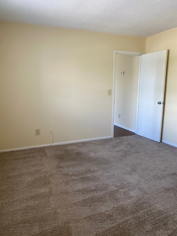 Foto del edificio - 150 E University Blvd