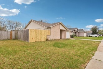 Building Photo - 14067 Towneway Dr