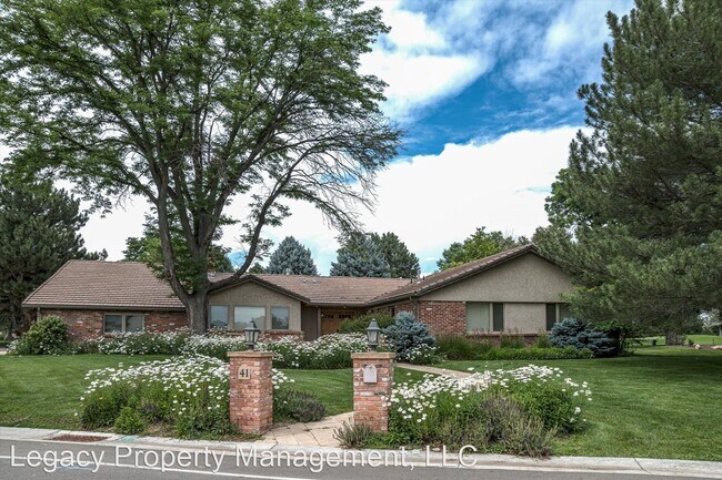 Foto del edificio - 4 br, 3.5 bath House - 41 Fairway Lane