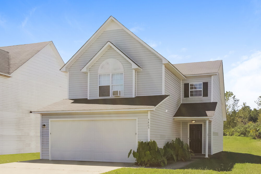 Foto principal - 5805 Bridgeway Dr
