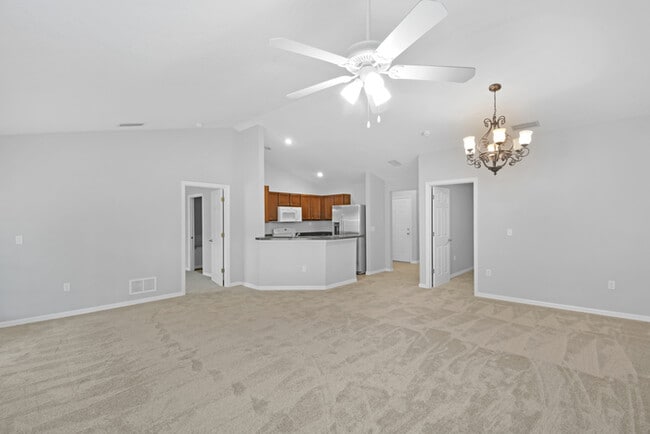 Building Photo - Cute Condo for rent in Clermont