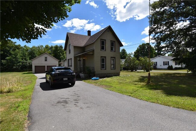 Foto del edificio - 161 W Remington St