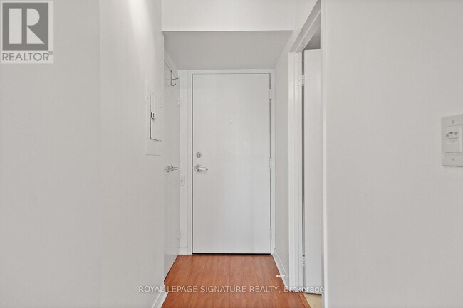 Building Photo - 75-475 Dalhousie St