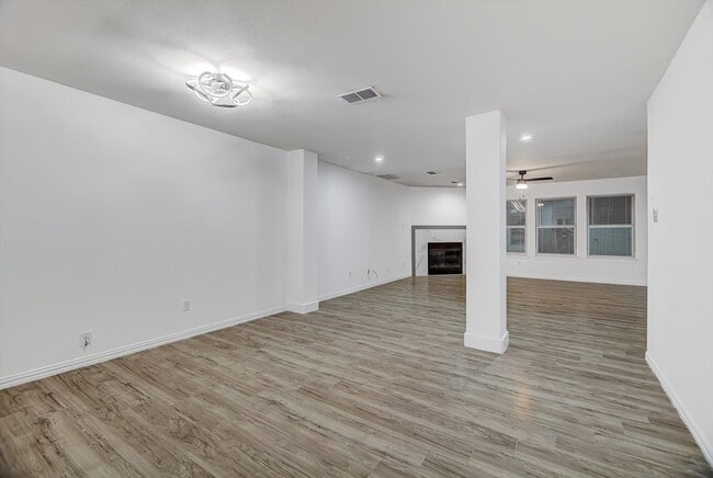 Building Photo - 3107 Rendezvous Ct