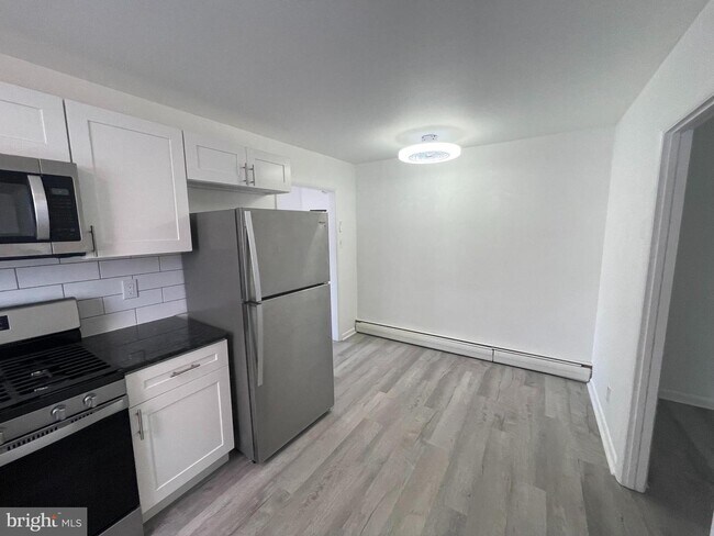 Building Photo - 9317 Torresdale Ave