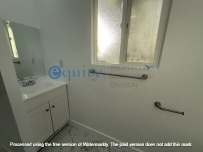 Foto del edificio - 4441 W 5135 S