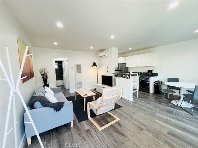 Foto del edificio - 3864 Inglewood Blvd