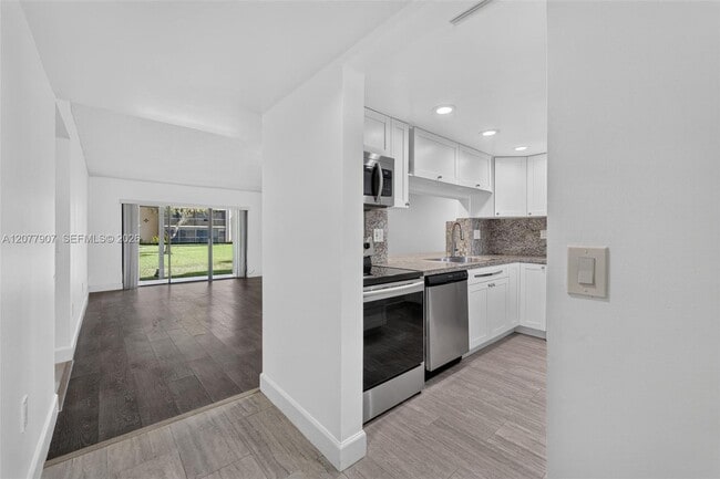 Building Photo - 8415 SW 107th Ave