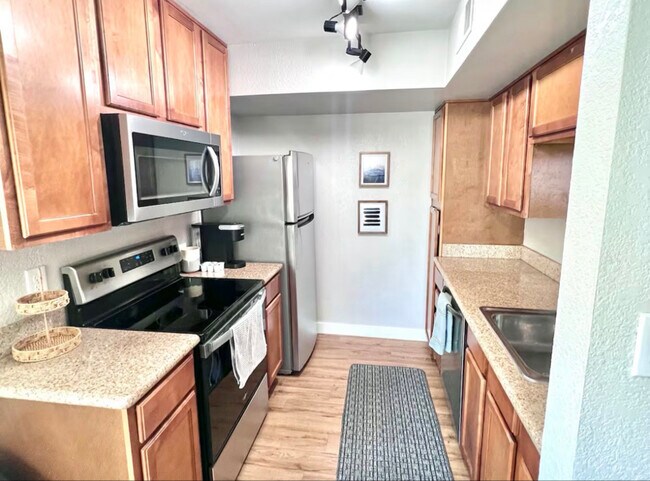 Foto del edificio - 3600 Hayden Rd