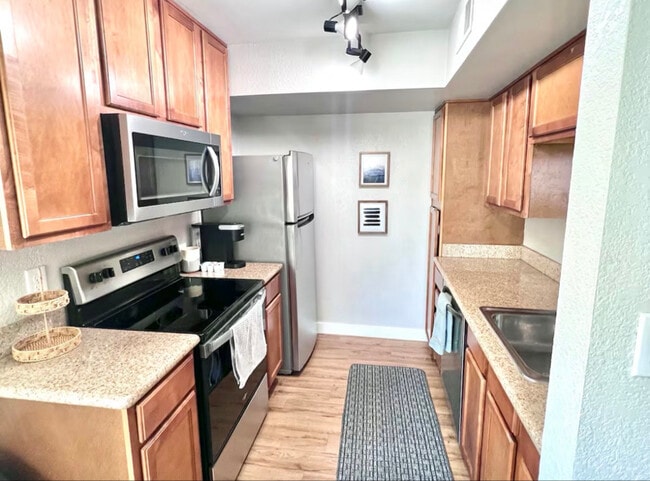 Building Photo - 3600 Hayden Rd