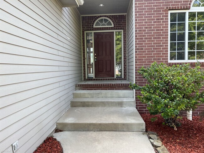 Building Photo - 4 br, 3 bath House - 1314 N Valley Ct