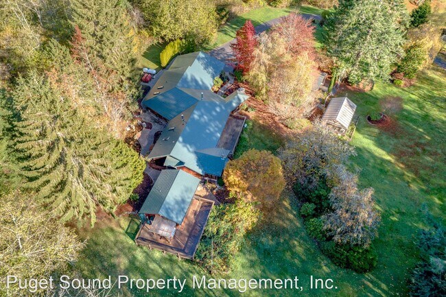 Building Photo - 7800 NE West Port Madison Rd