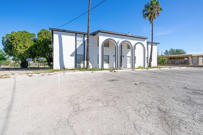 Foto del edificio - 221 Mary Lou Dr