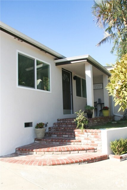 Building Photo - 423 Westminster Ave