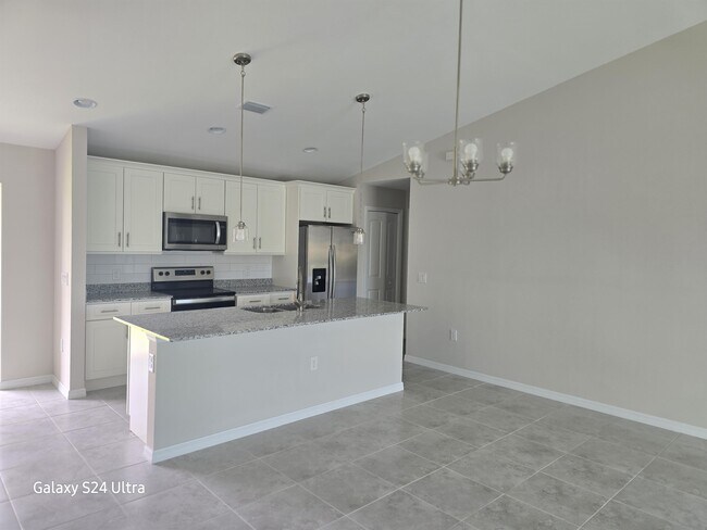 Building Photo - 318 NW 20th St