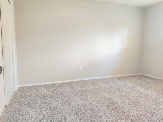 Foto del edificio - 1914 Seakale Ln