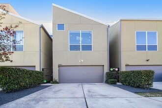 Building Photo - 2940 Cline St