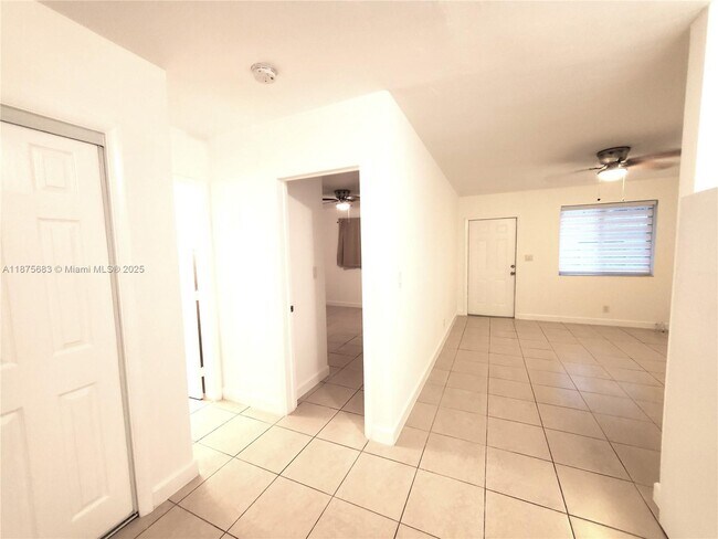 Foto del edificio - 26 SE 3rd Terrace