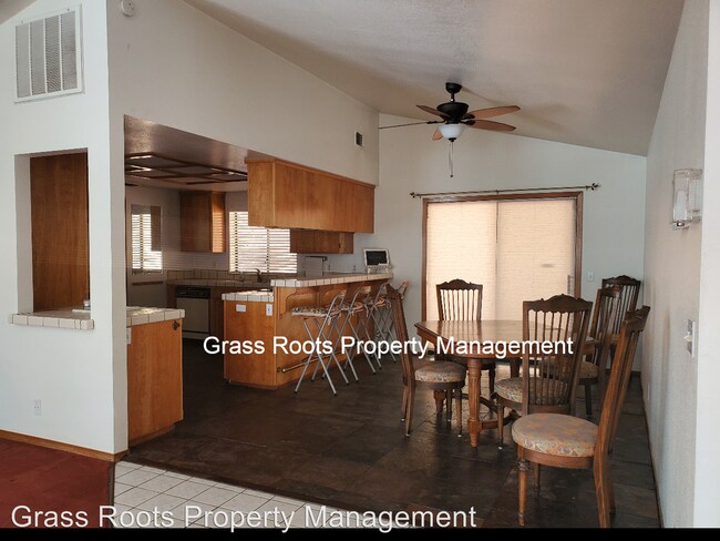 Building Photo - 3 br, 2 bath House - 16243 Behr Mountain Rd