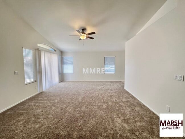 Building Photo - GREAT 3 BEDROOM HOME IN MESA!