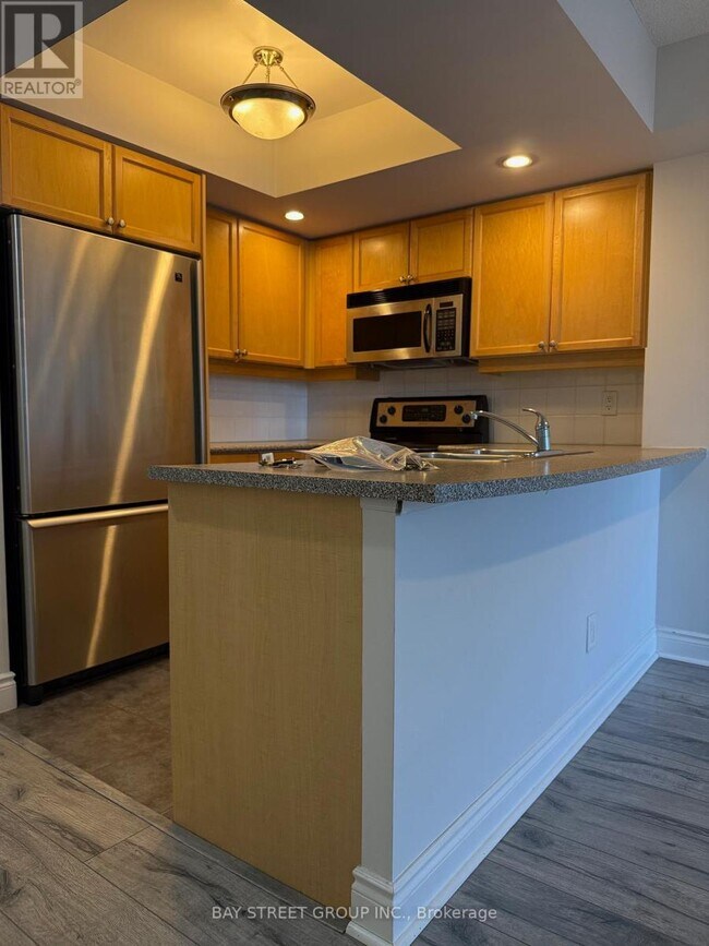 Building Photo - 5-15-2415 Northtown Way