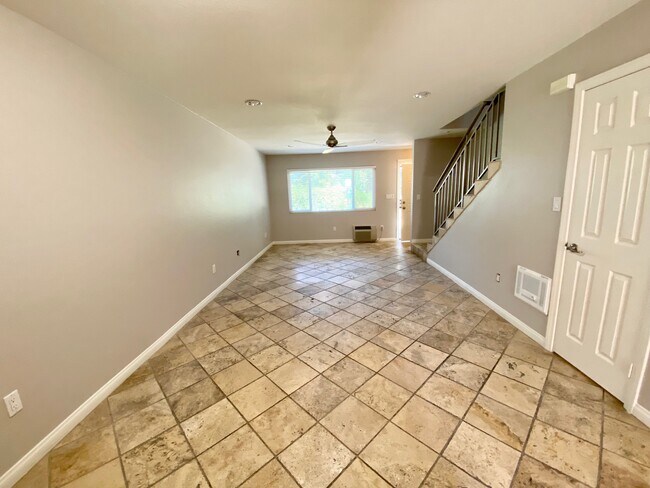 Building Photo - 9860 Dale Ave