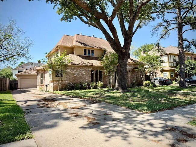 Foto del edificio - 119 Shadow Wood Dr