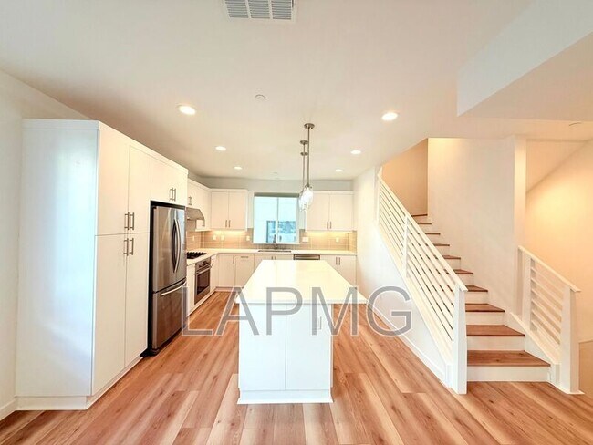 Foto del edificio - 4334 N Jimson Rd